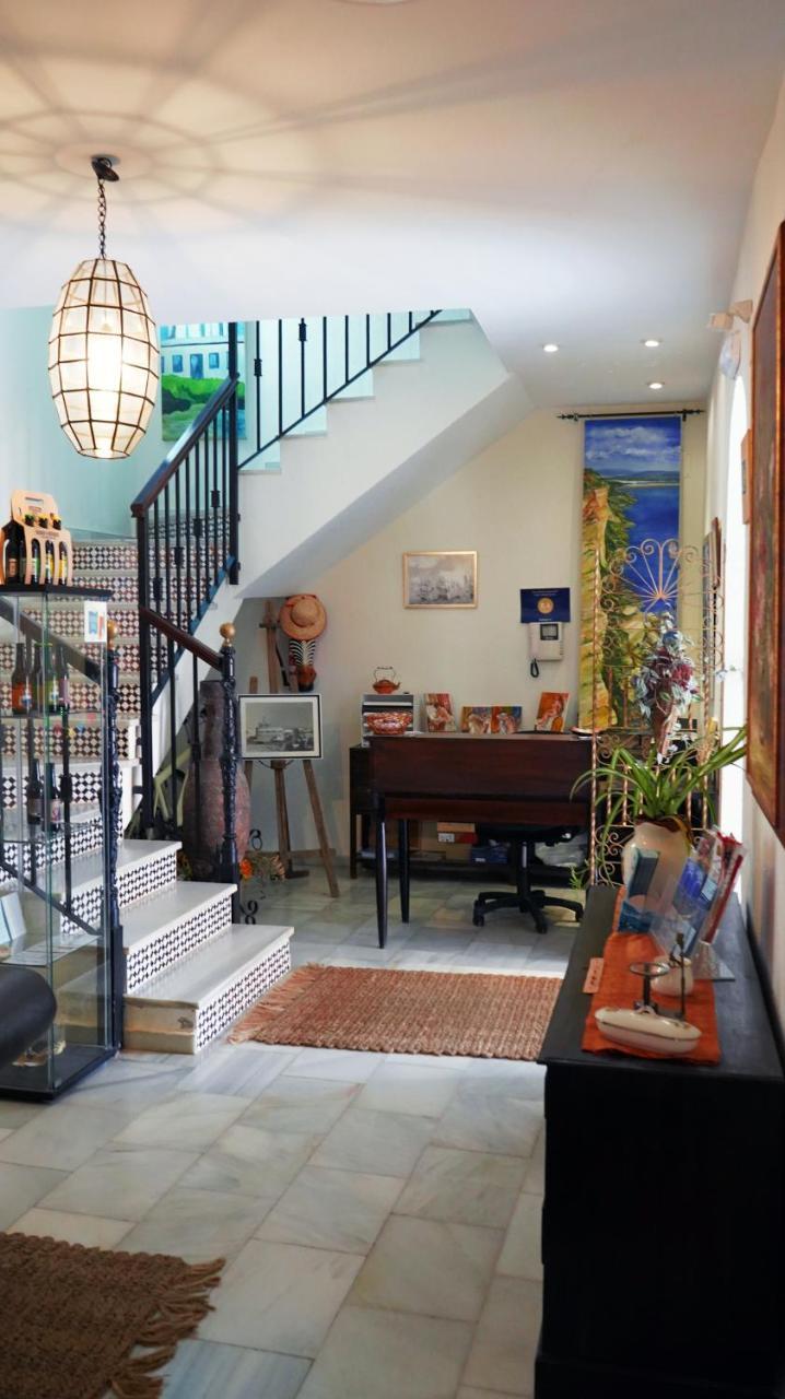 Hostal Trafalgar Barbate Extérieur photo